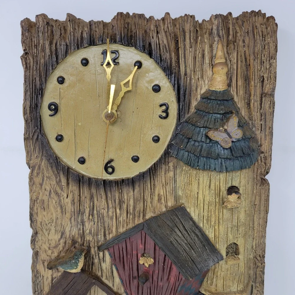 Rustic Birdhouse 3D Relief Wall Clock Faux Wood Resin Cabin‎ Nature Decor